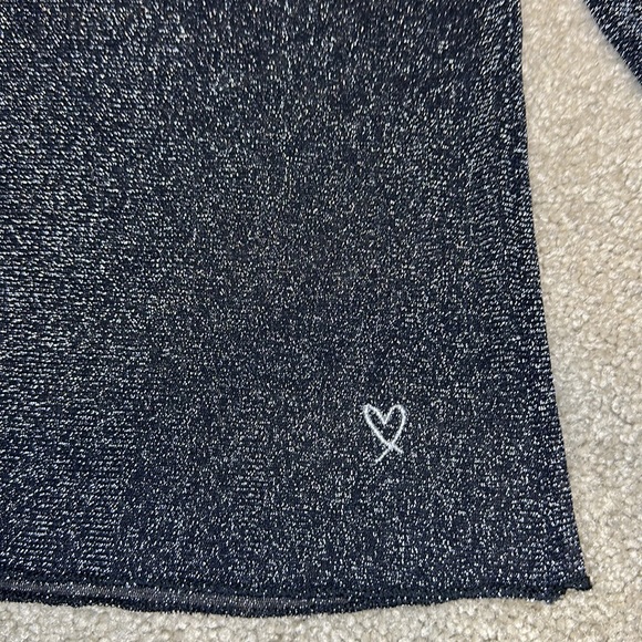 Victoria’s Secret sheer sparkle long sleeve top - Picture 4 of 9